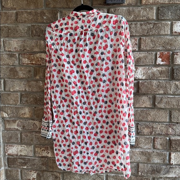 J.Crew Red and Black Berry Print Cotton Tunic size small - Picture 4 of 4